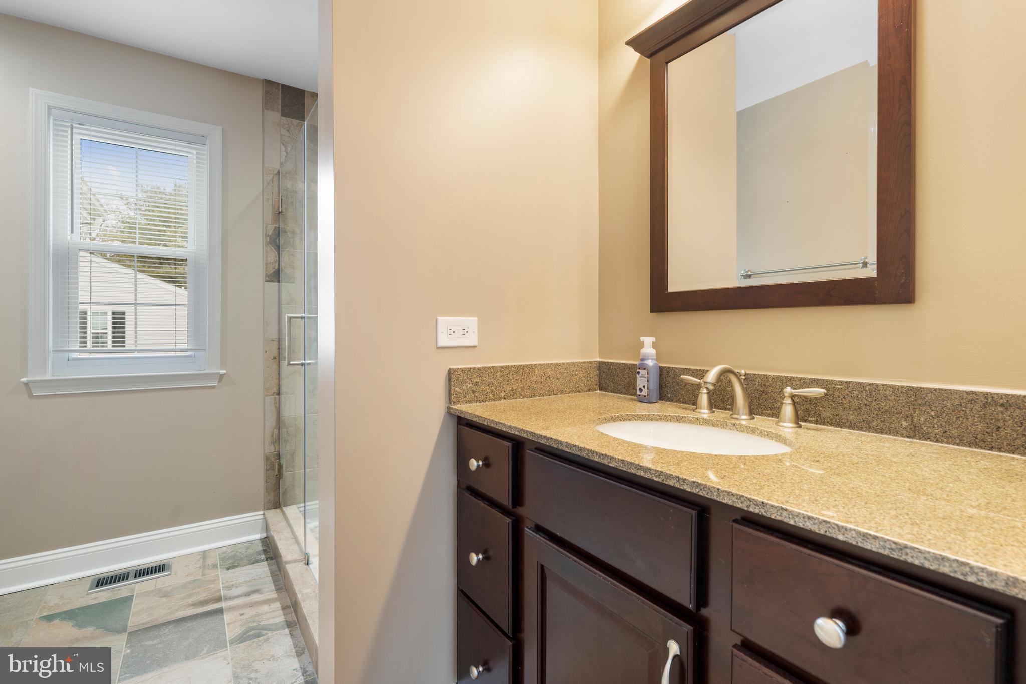 OAKS OF HARFORD - Residential