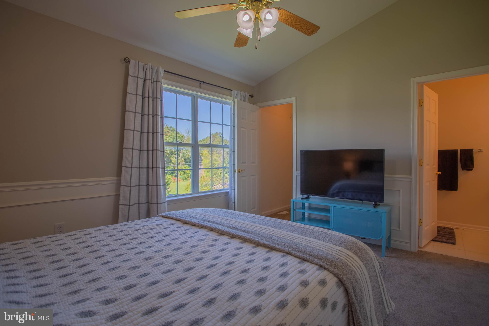 SIGNATURE TOWNS OF WILLOWBY - Residential