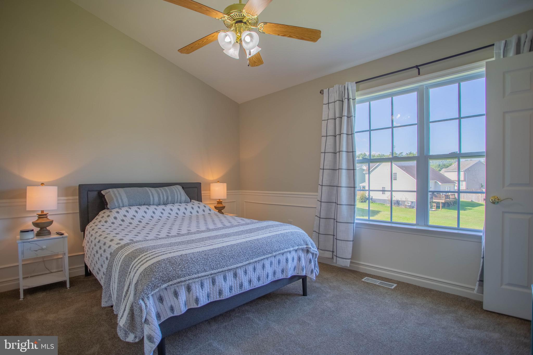 SIGNATURE TOWNS OF WILLOWBY - Residential