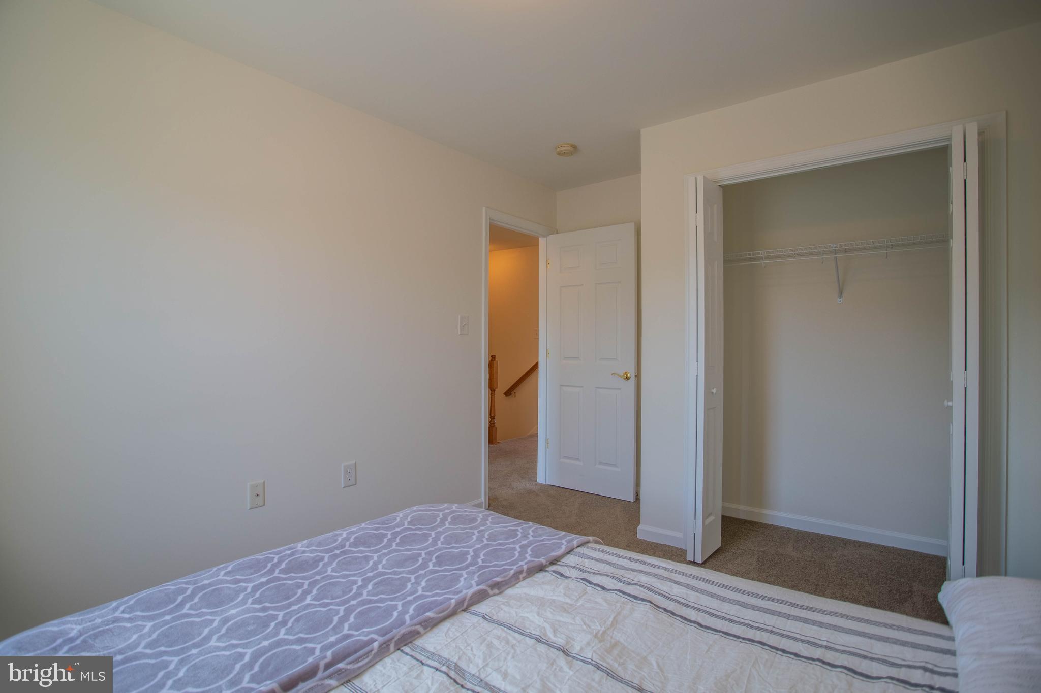 SIGNATURE TOWNS OF WILLOWBY - Residential