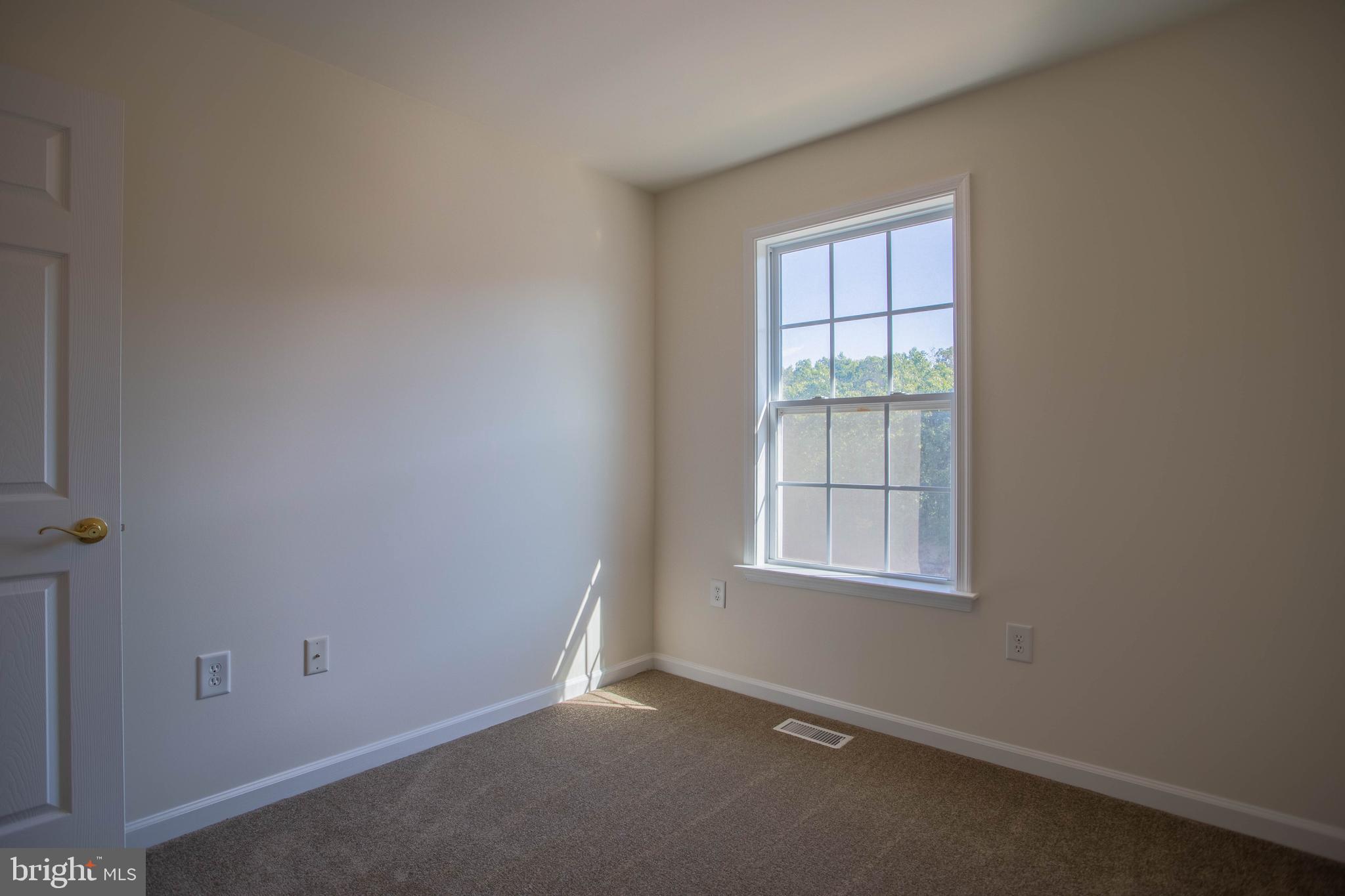 SIGNATURE TOWNS OF WILLOWBY - Residential