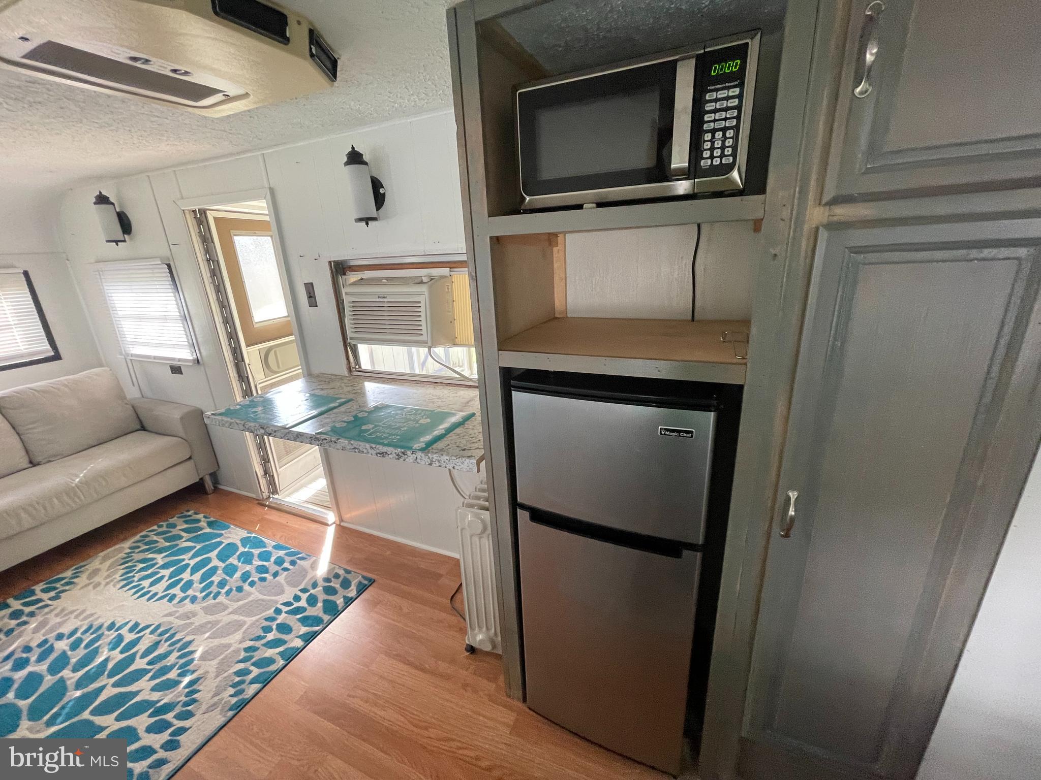 INDIAN ACRES - Residential