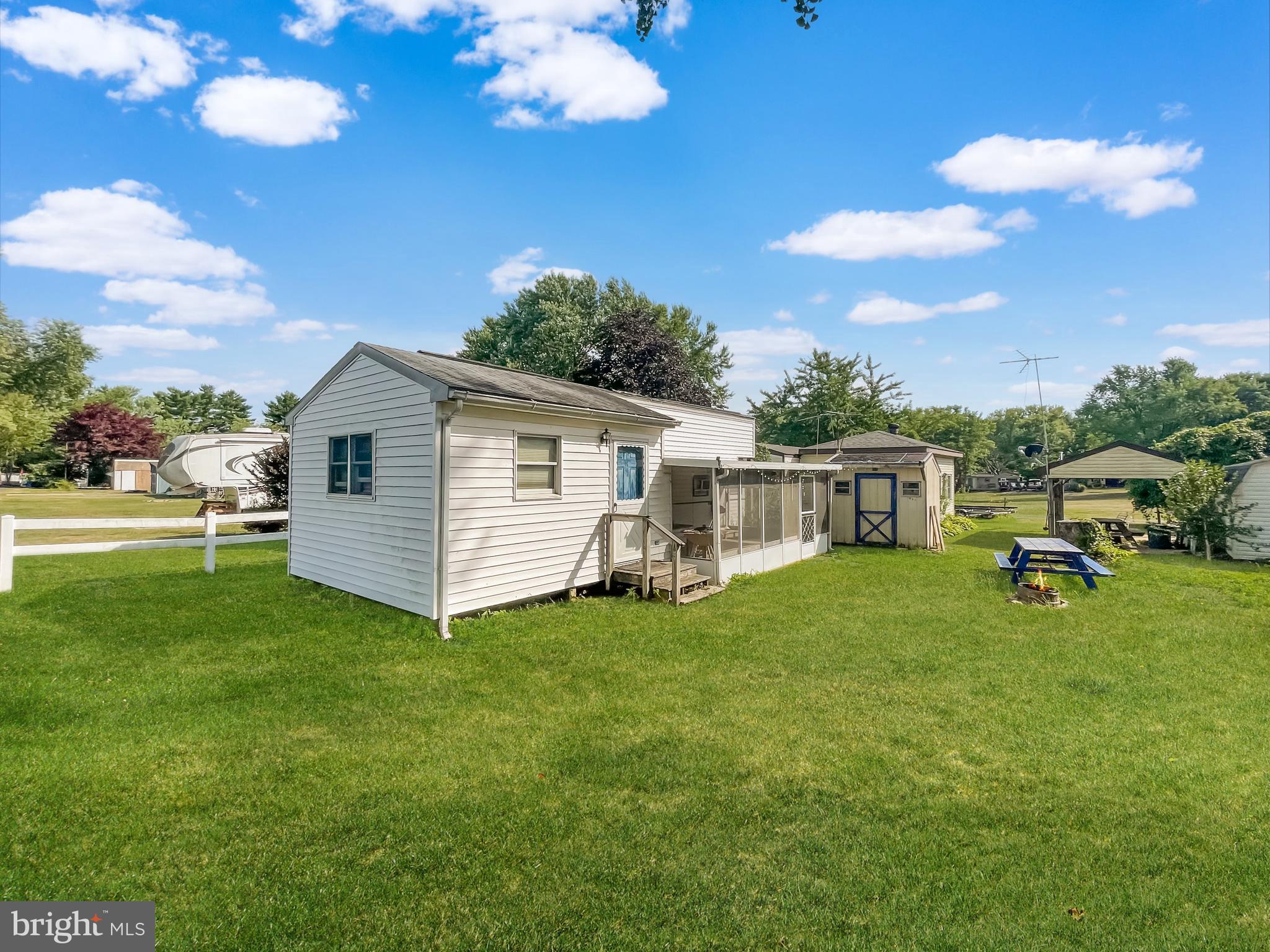 INDIAN ACRES - Residential