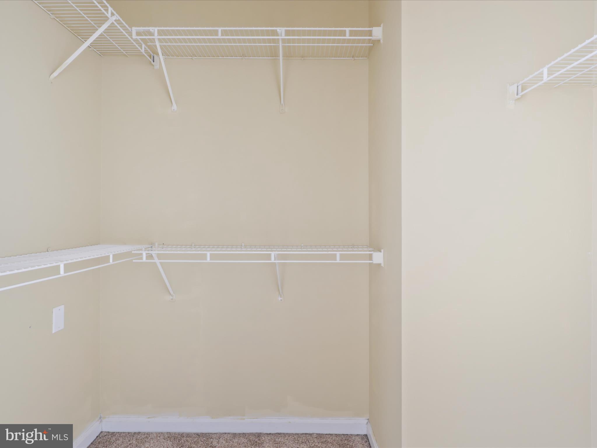 LANDMARK - Residential