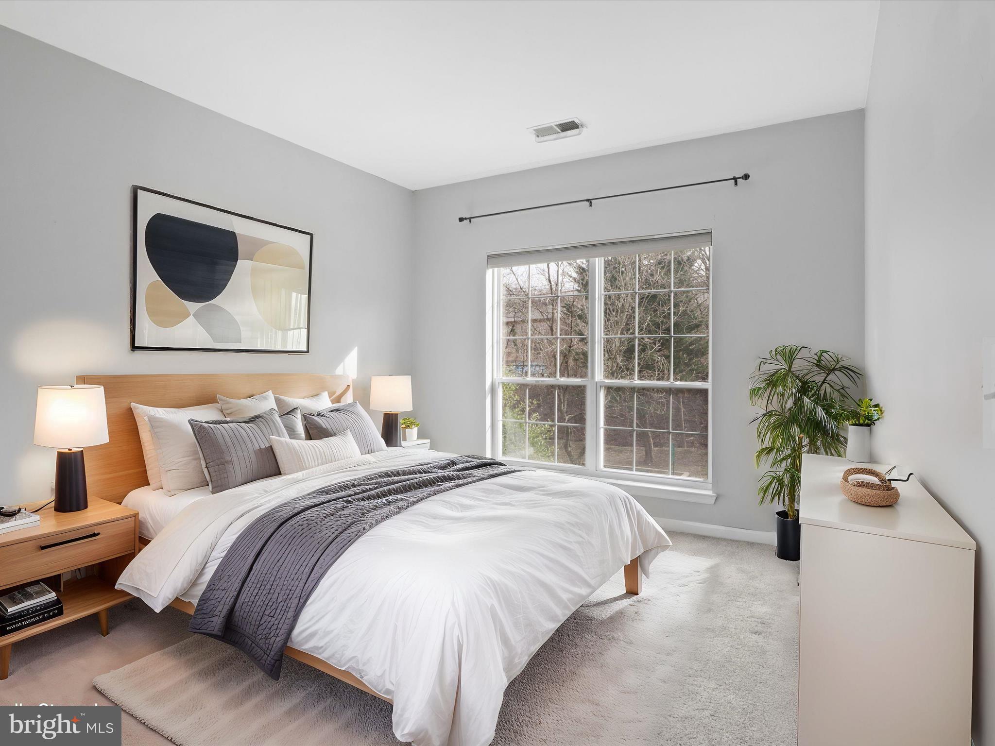 LANDMARK - Residential