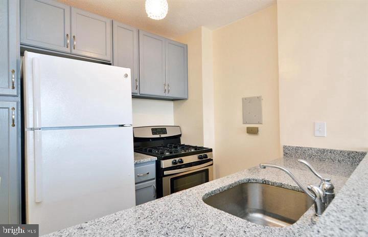 THE FORUM - Residential Lease