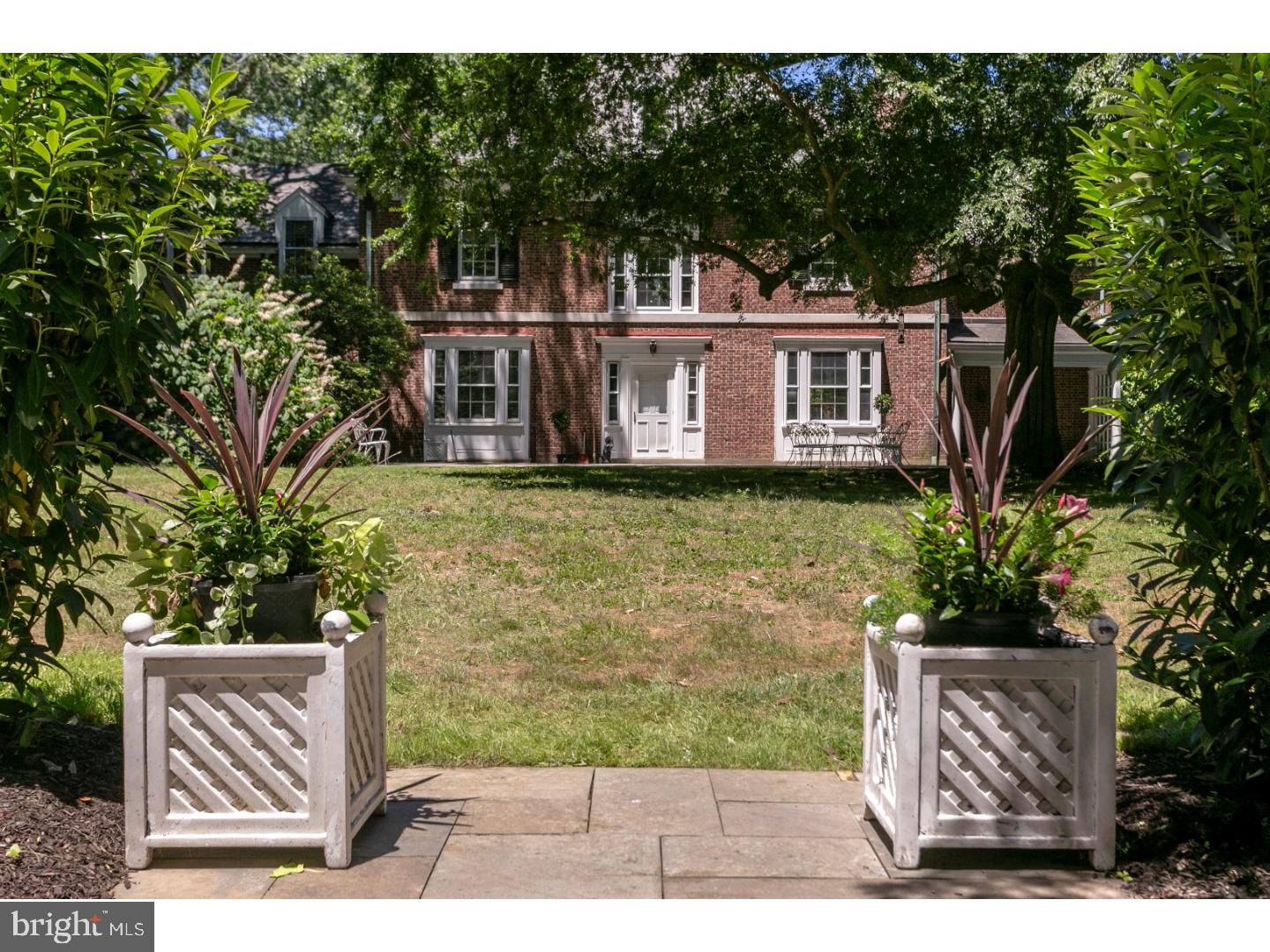 BRYN MAWR - Residential