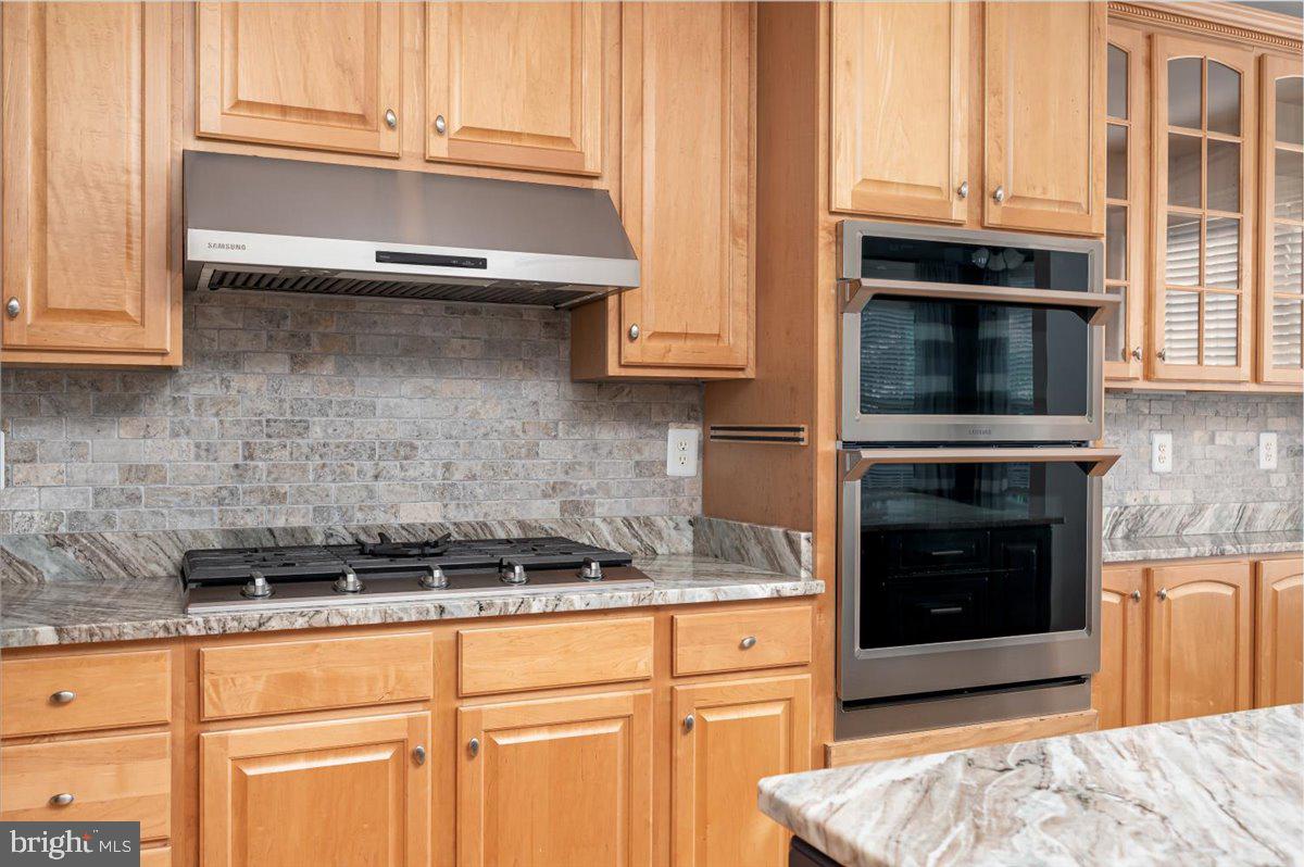 SOUTH RIVER COLONY - Residential