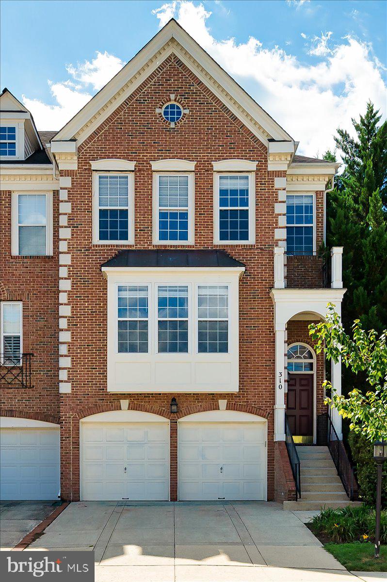 SOUTH RIVER COLONY - Residential