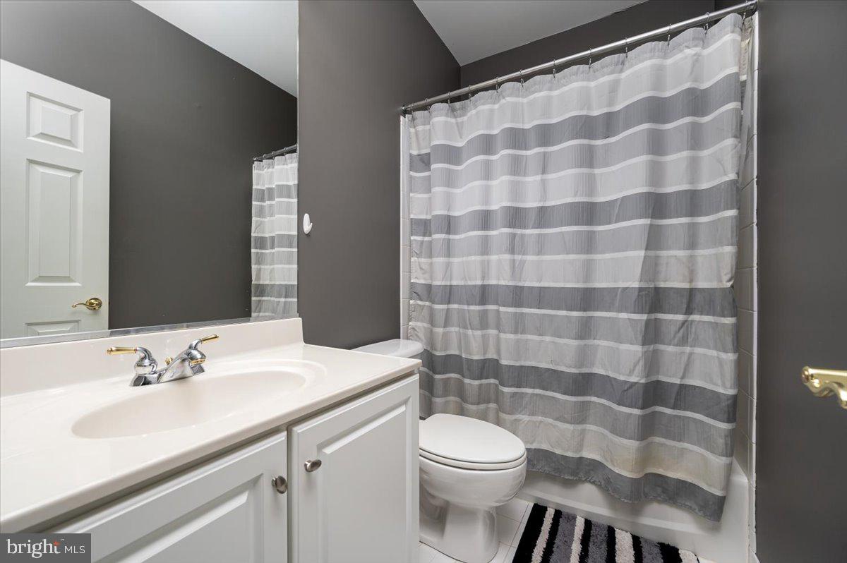 SOUTH RIVER COLONY - Residential