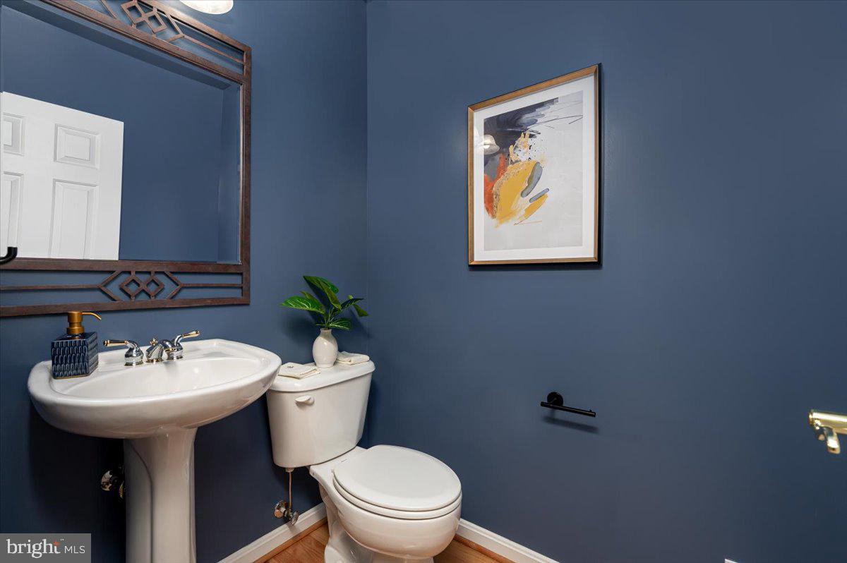 SOUTH RIVER COLONY - Residential