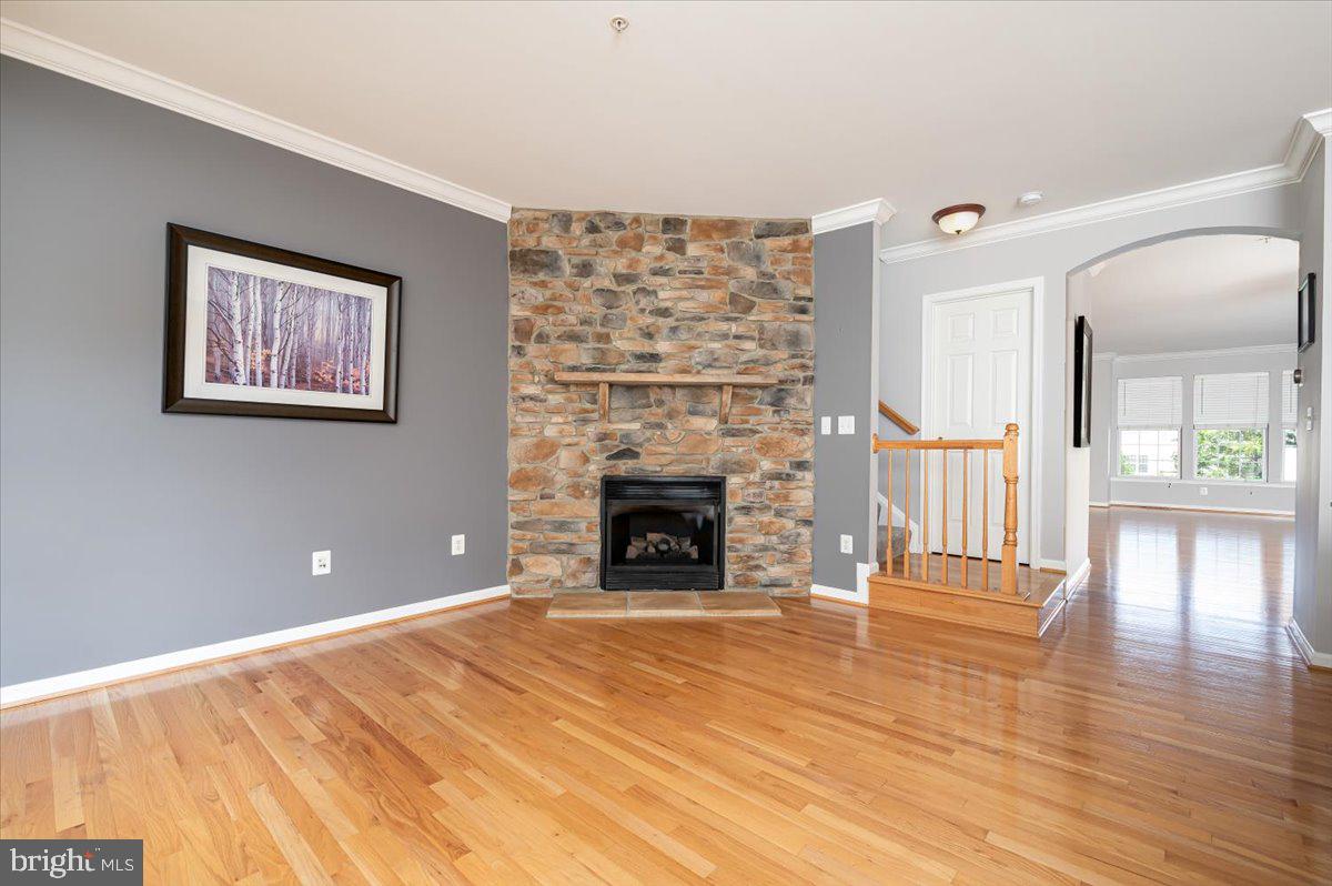 SOUTH RIVER COLONY - Residential