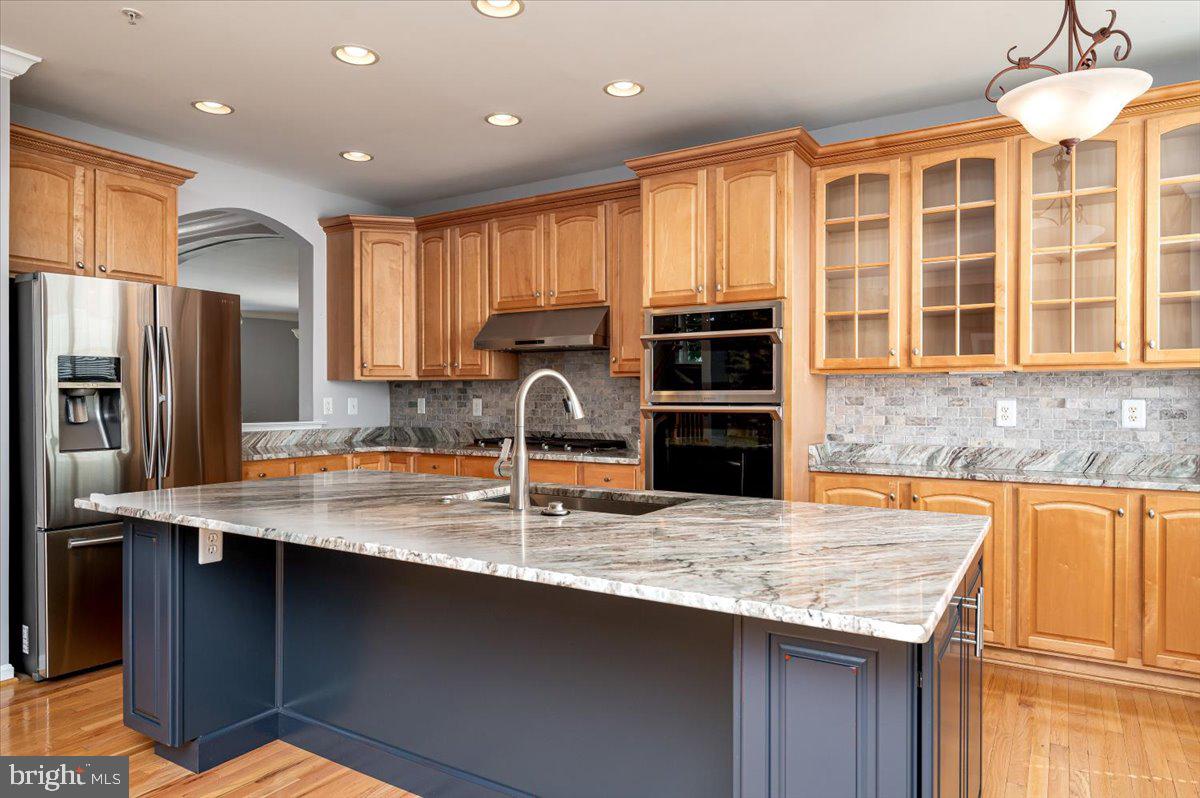 SOUTH RIVER COLONY - Residential