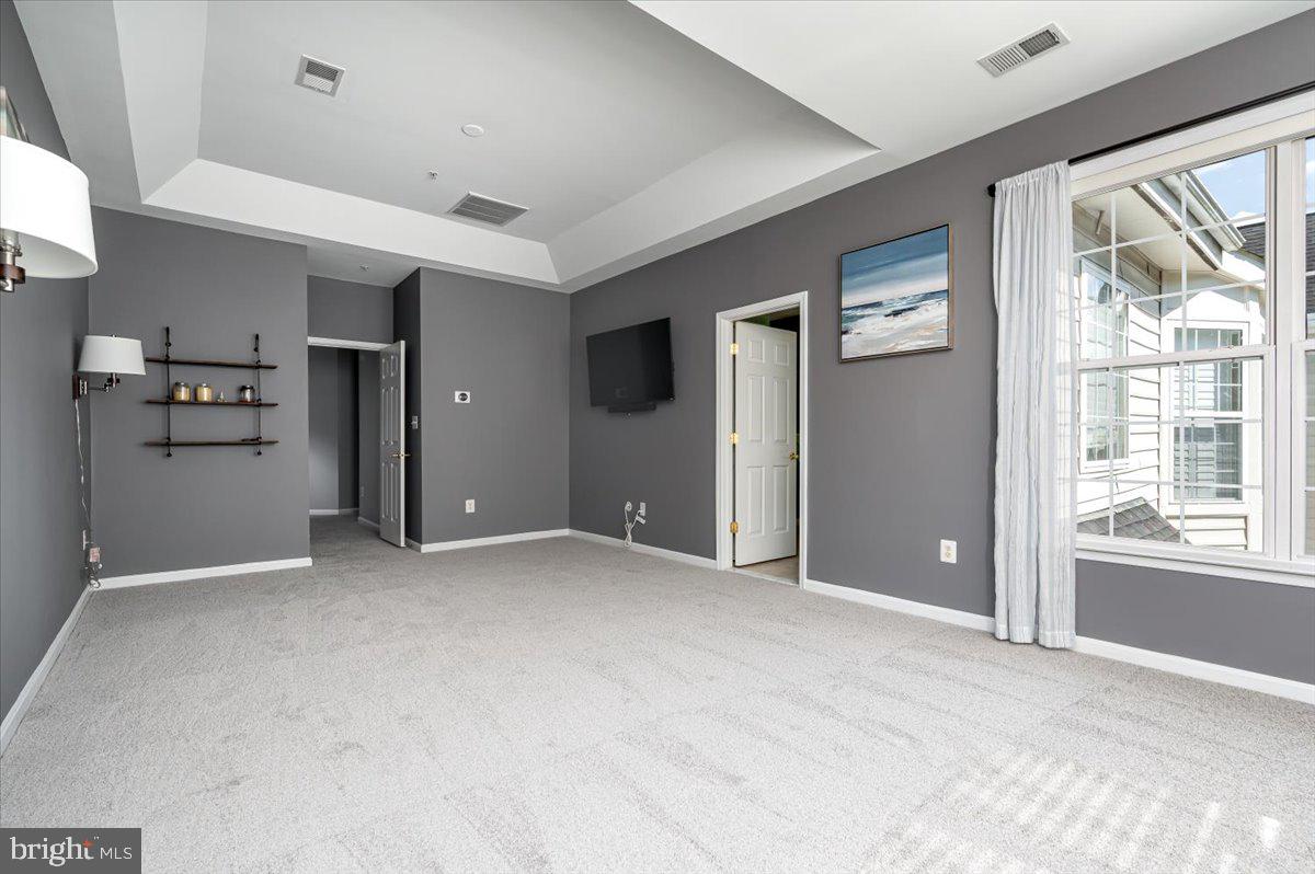 SOUTH RIVER COLONY - Residential