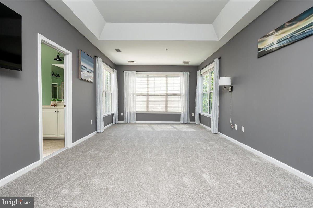 SOUTH RIVER COLONY - Residential