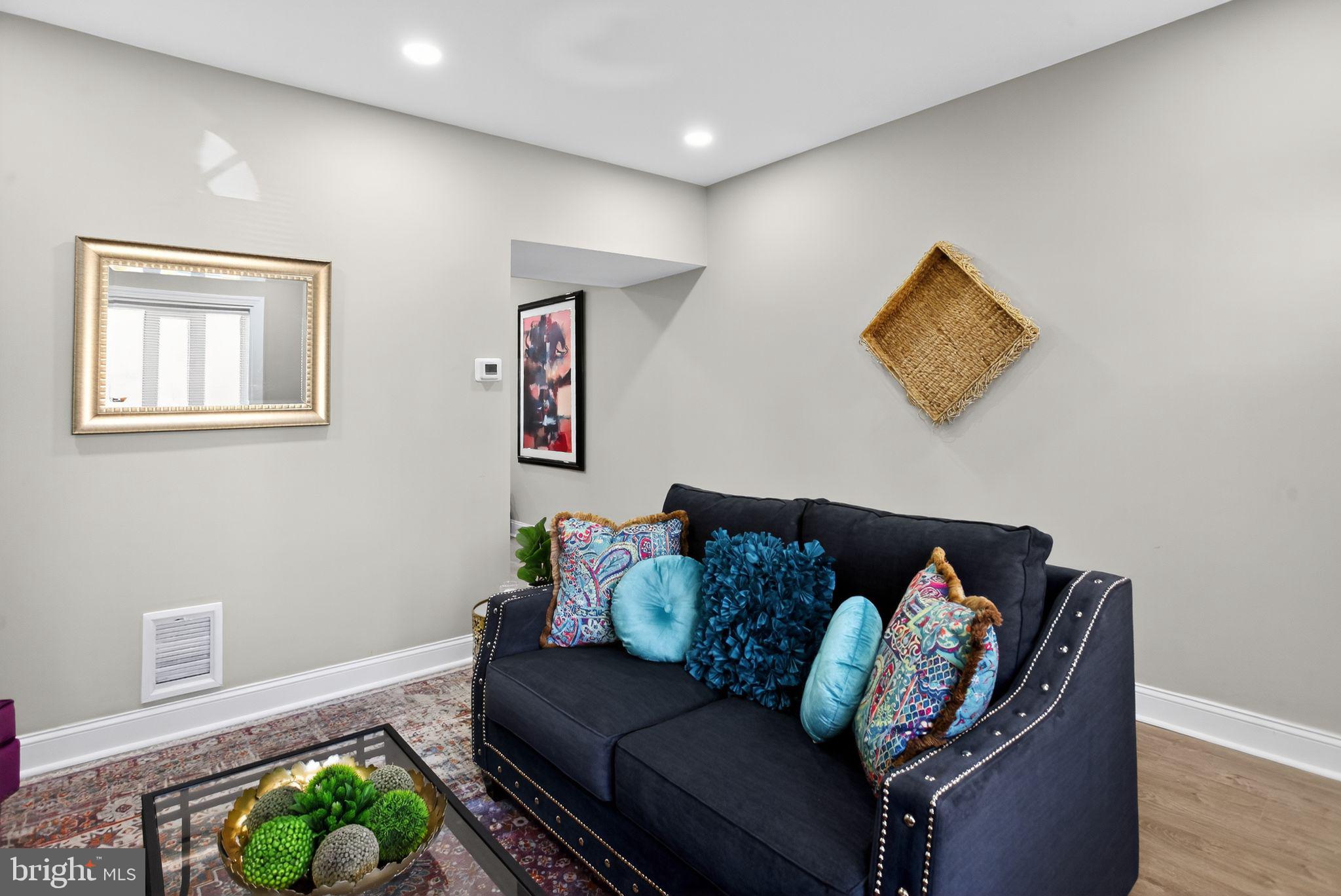 GERMANTOWN - Residential