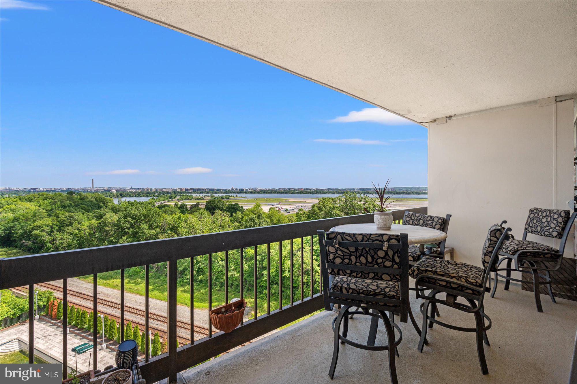 1805 CRYSTAL DRIVE 1011S