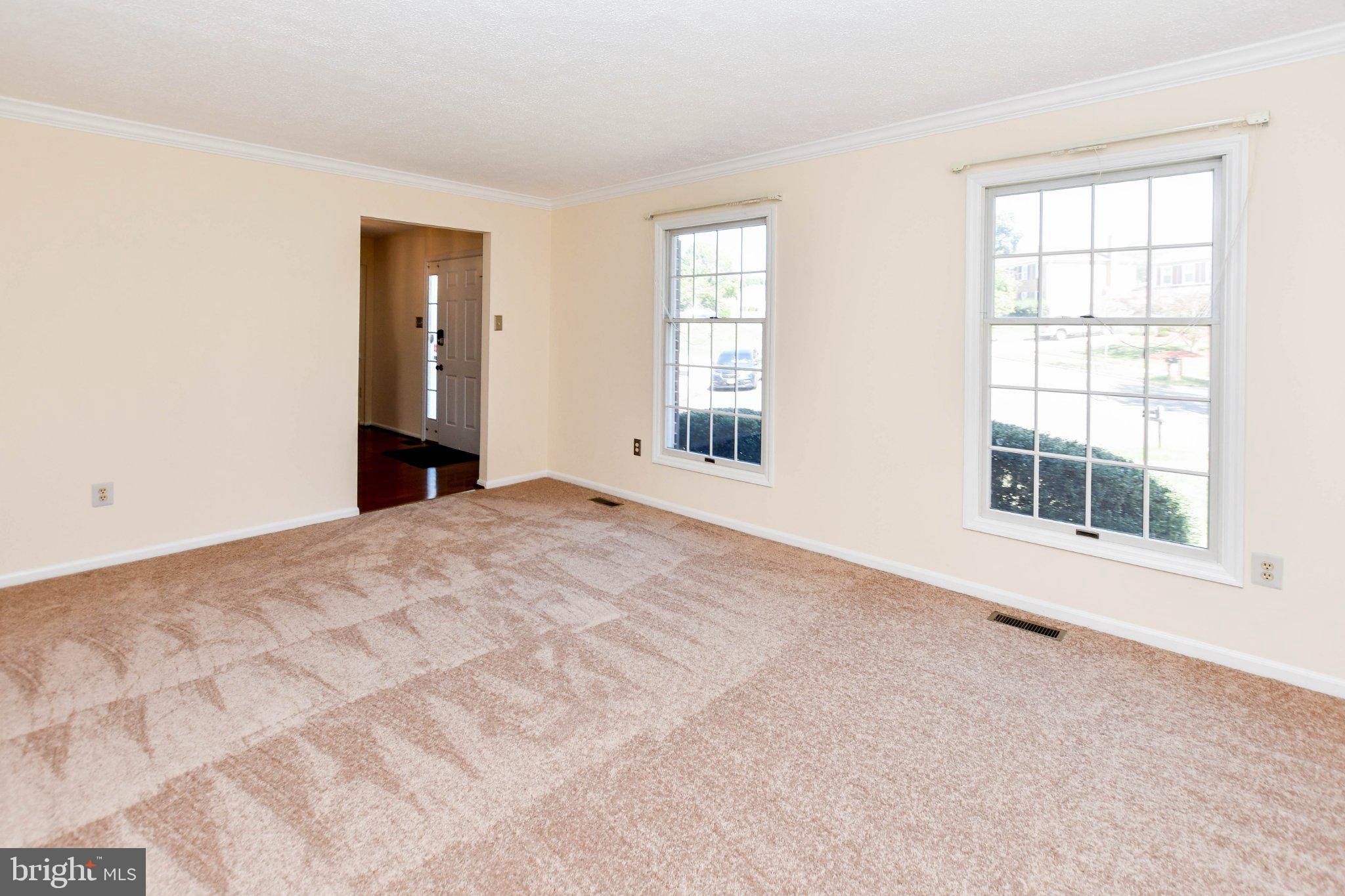 2102 CREPE COURT