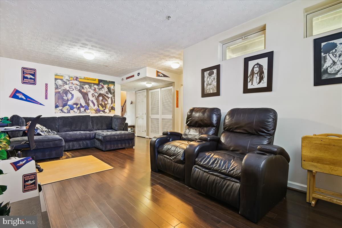 OWINGS MILLS NEWTOWN - Residential