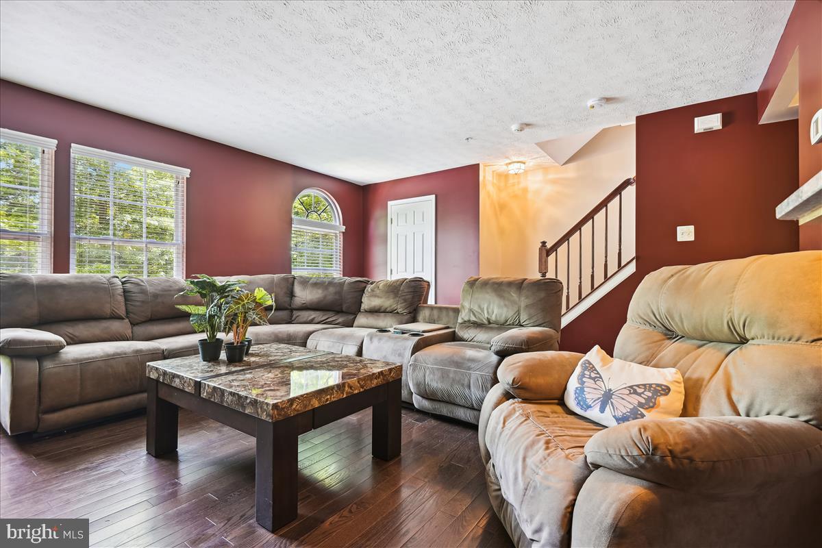 OWINGS MILLS NEWTOWN - Residential