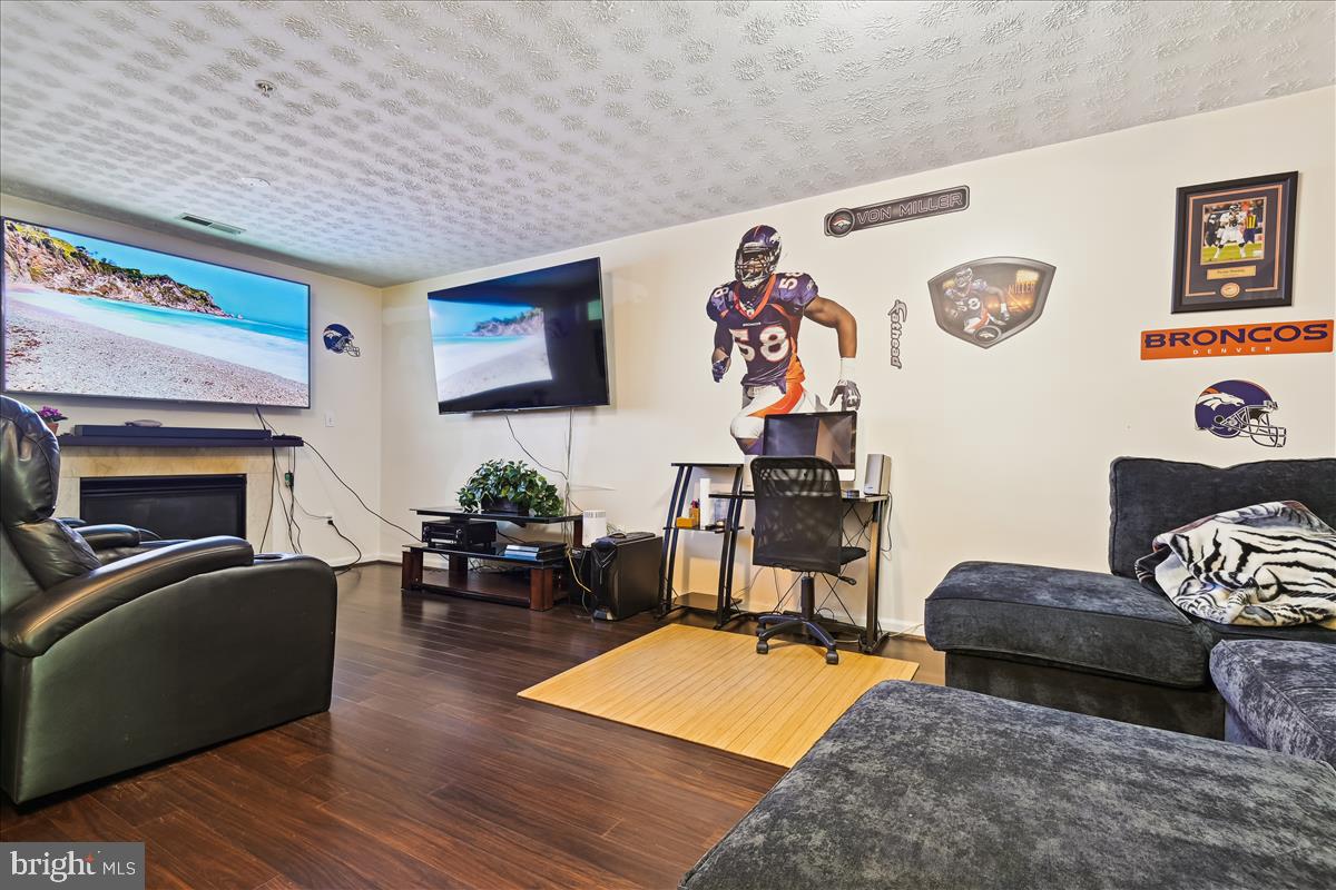 OWINGS MILLS NEWTOWN - Residential