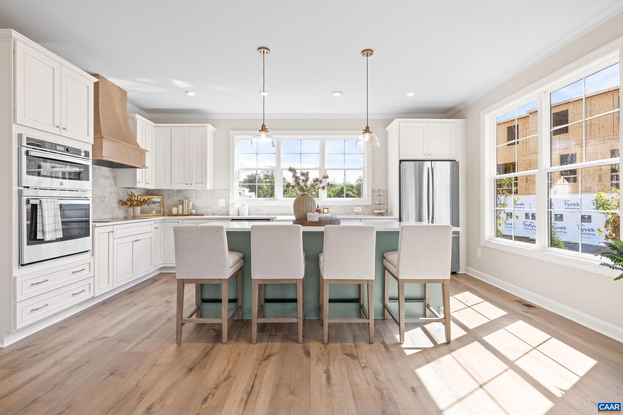 MEADOW BROOK - Residential