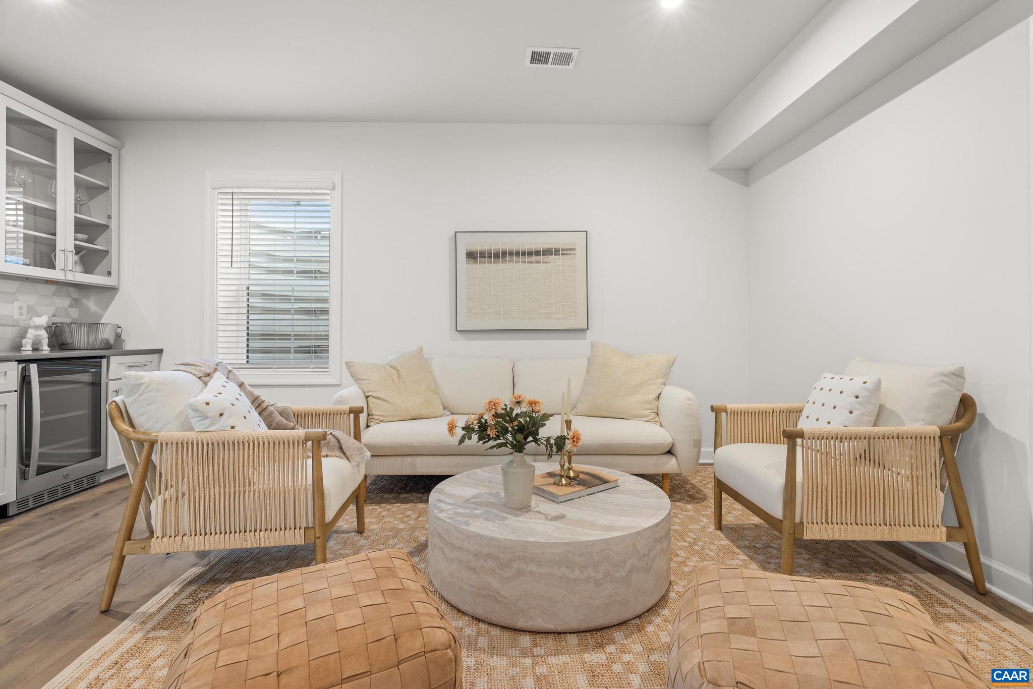 MEADOW BROOK - Residential