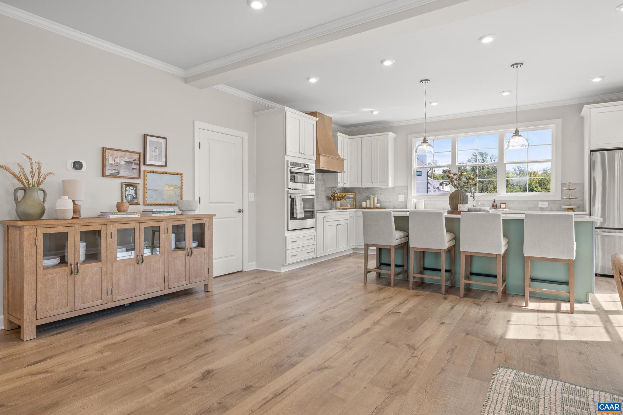 MEADOW BROOK - Residential