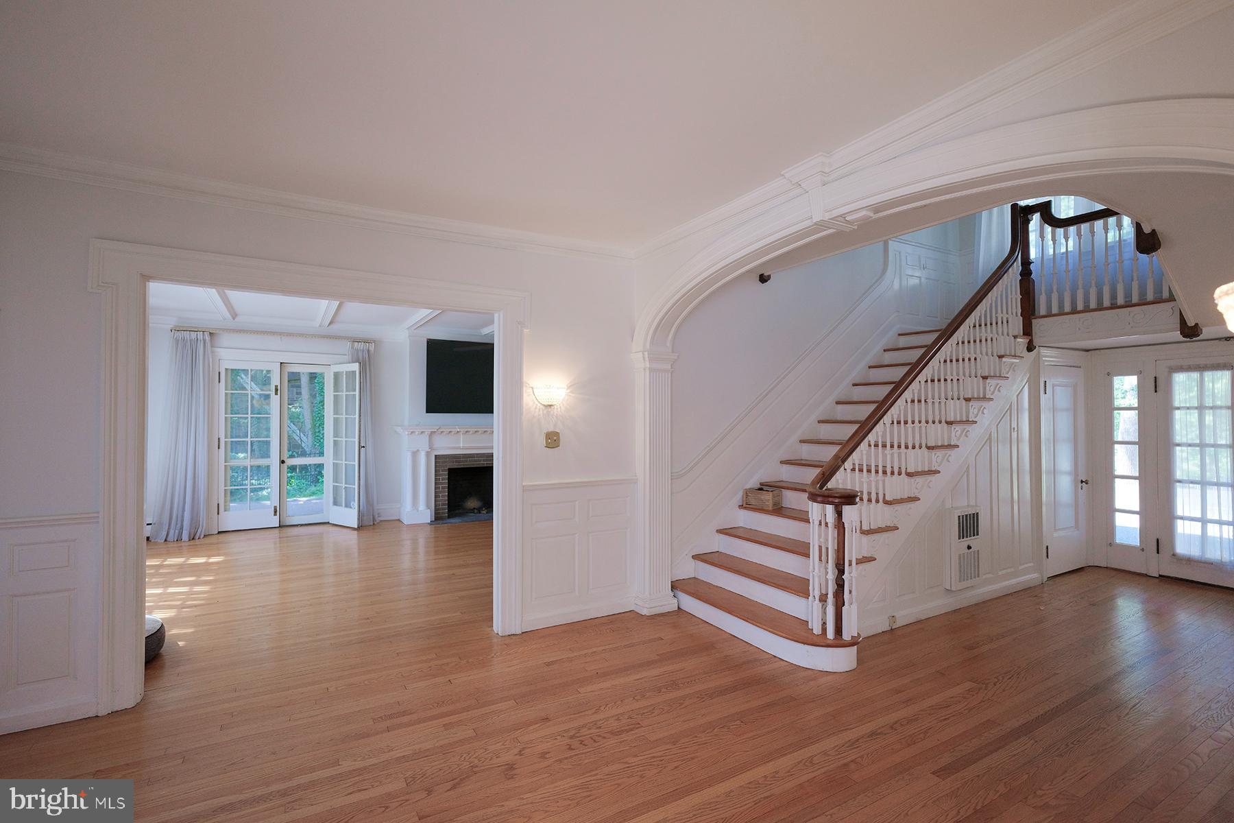 NORTH END - Residential