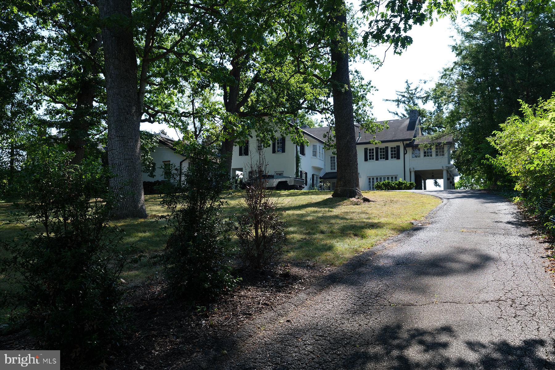 NORTH END - Residential