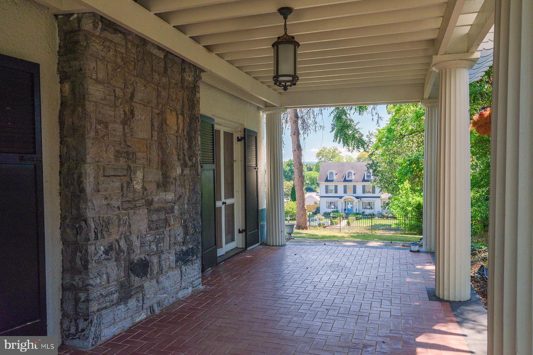 NORTH END - Residential