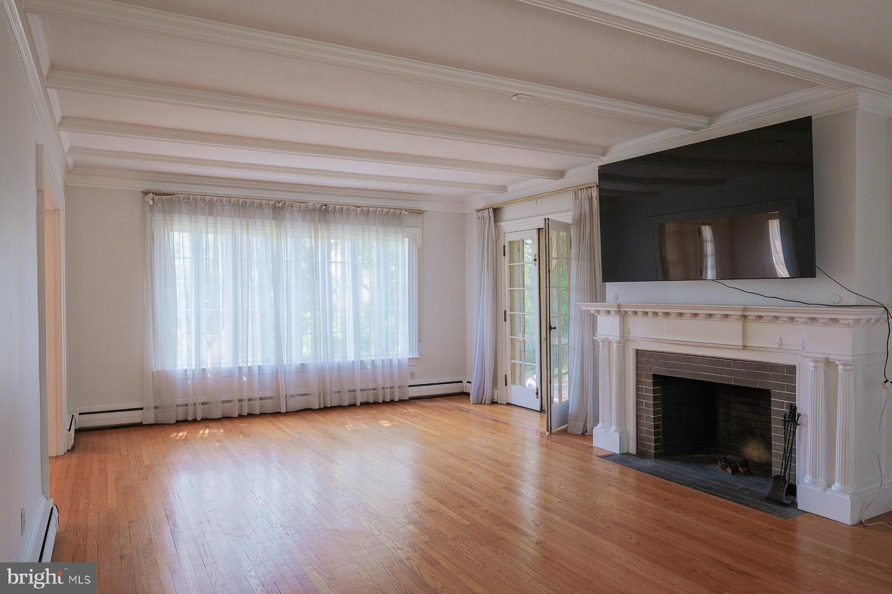 NORTH END - Residential