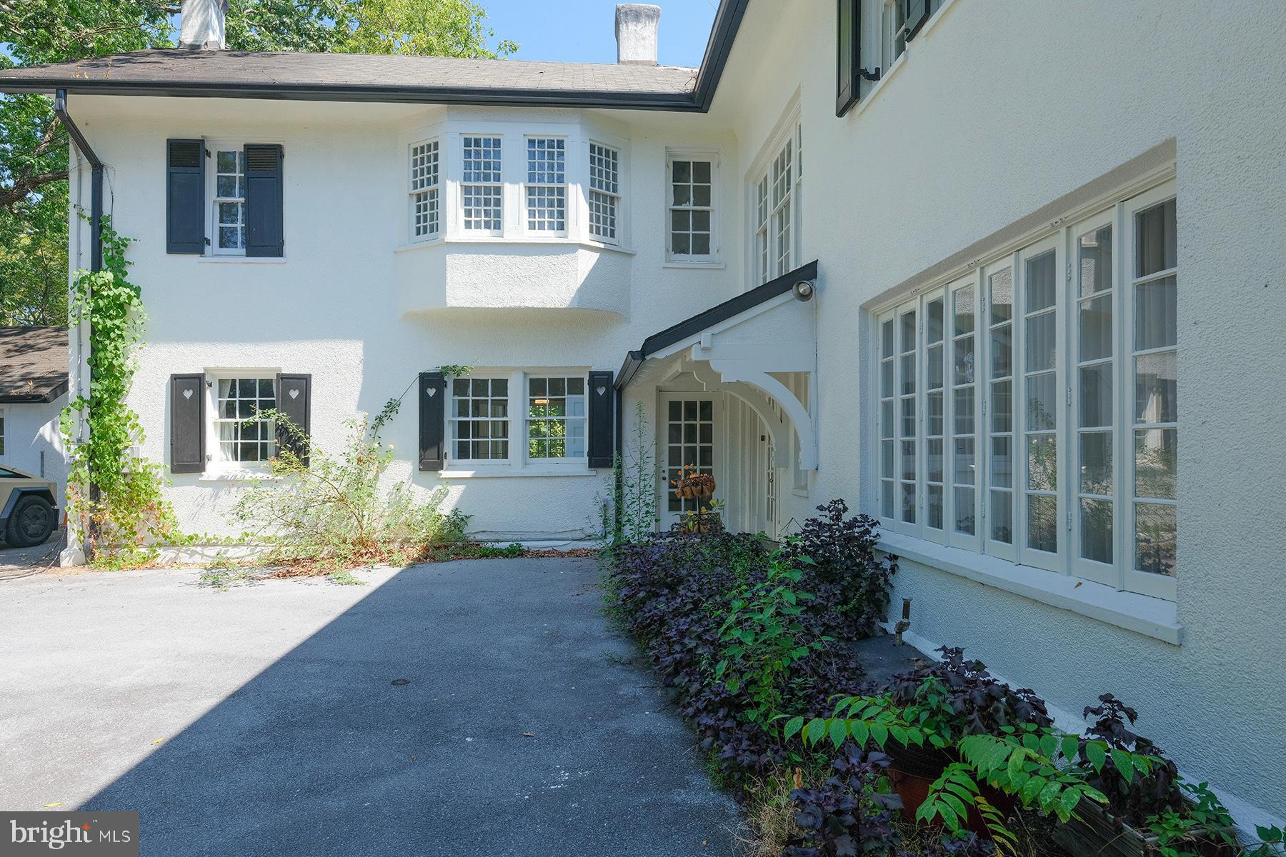 NORTH END - Residential