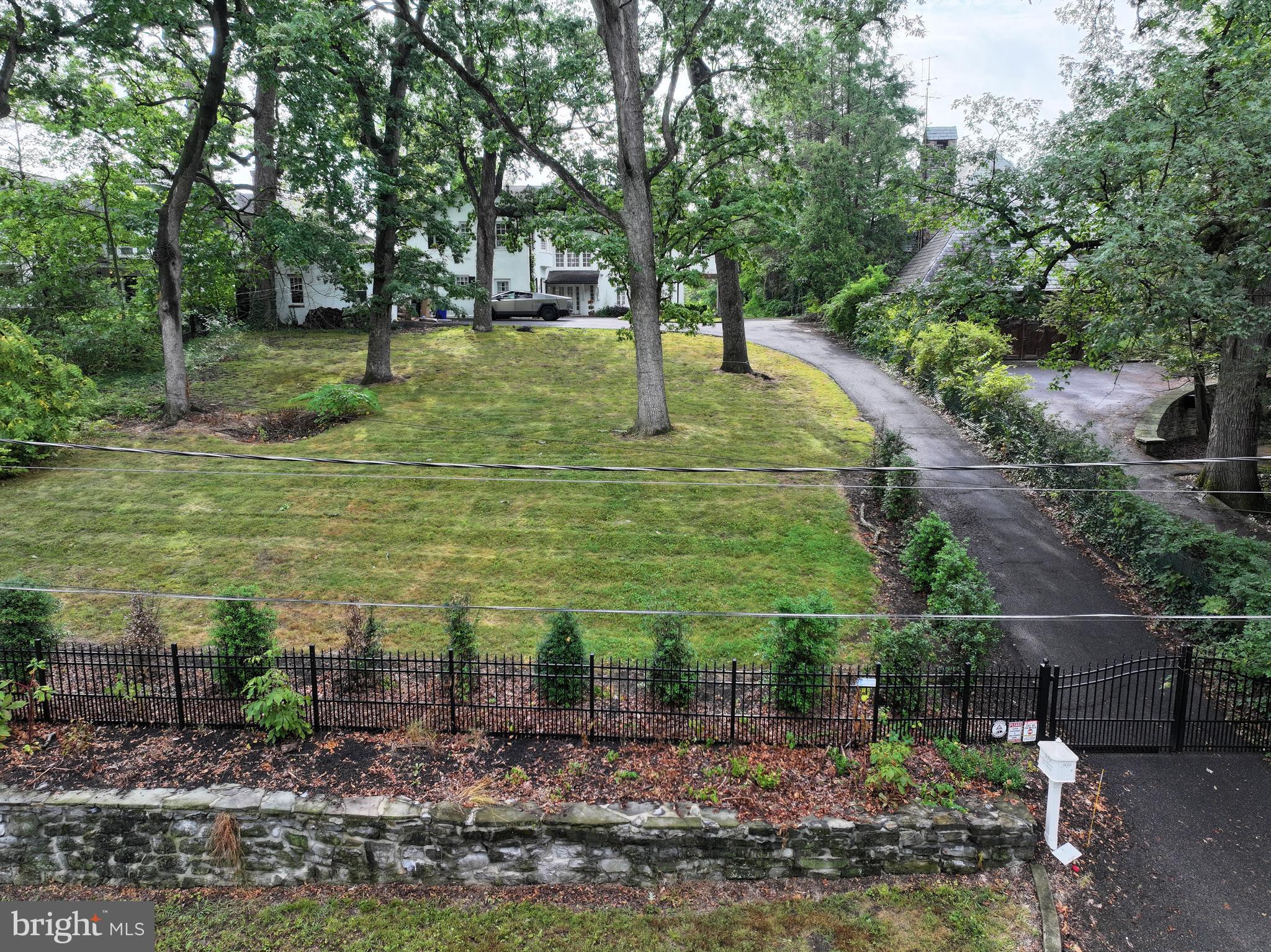 NORTH END - Residential