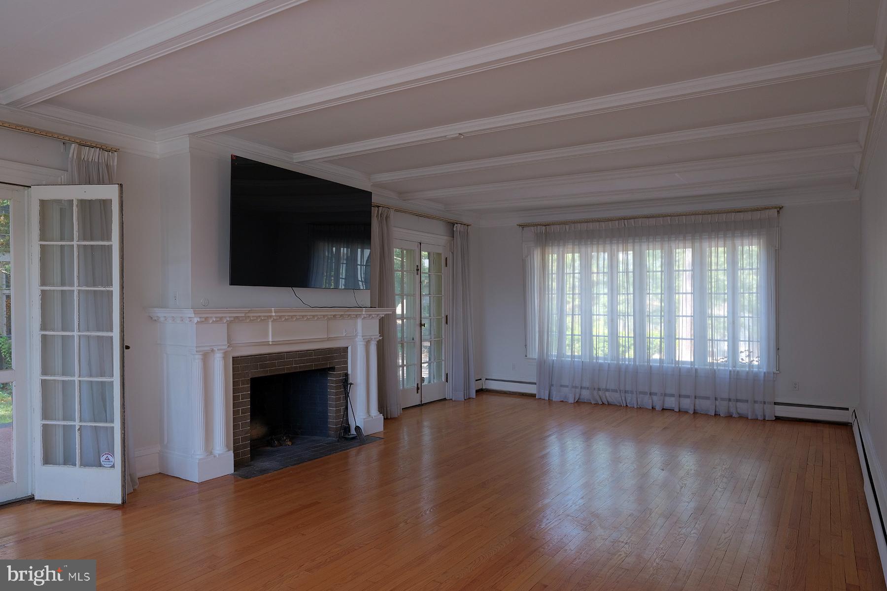 NORTH END - Residential