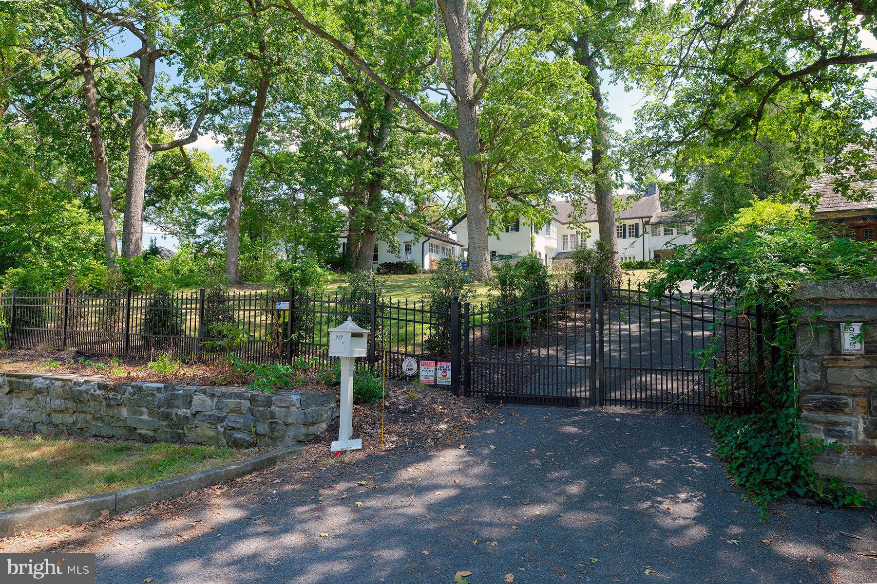 NORTH END - Residential