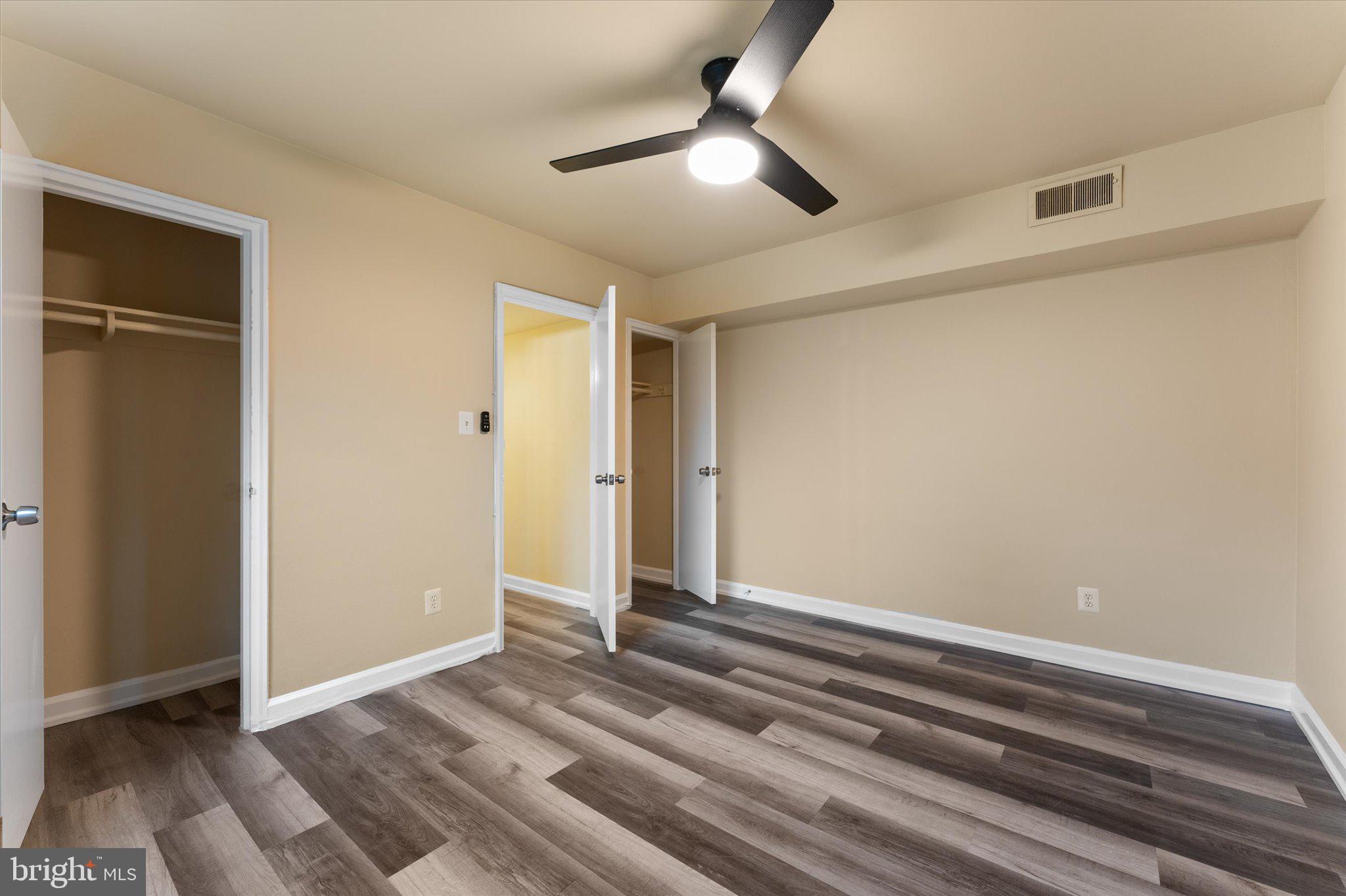 HOLLYBROOKE - Residential Lease