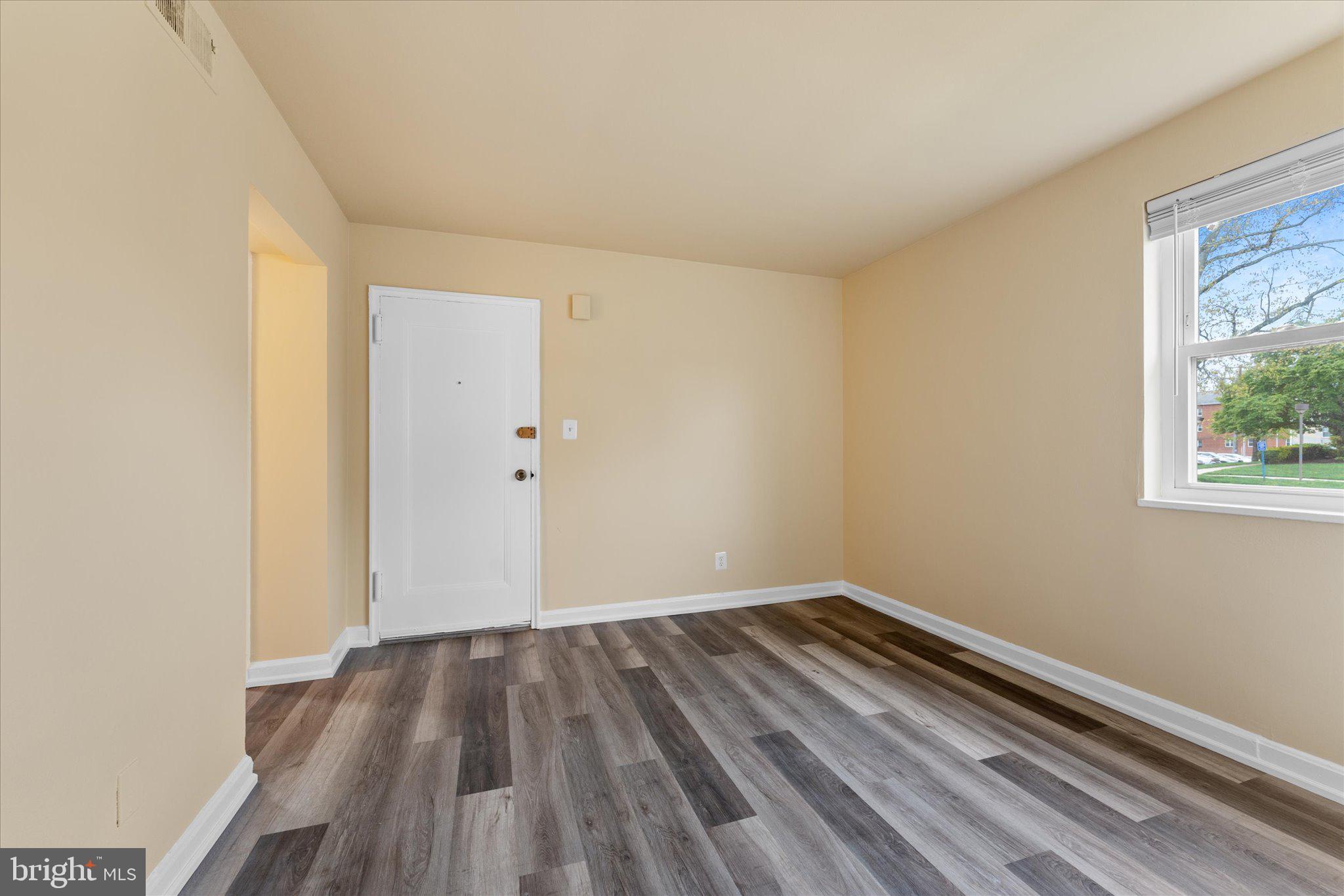 HOLLYBROOKE - Residential Lease