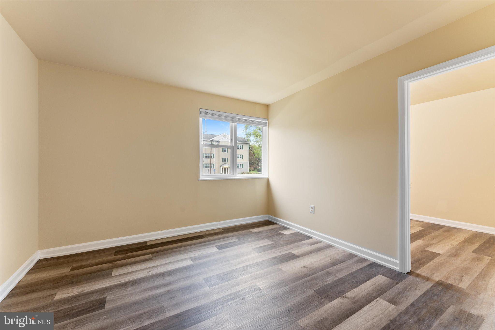 HOLLYBROOKE - Residential Lease