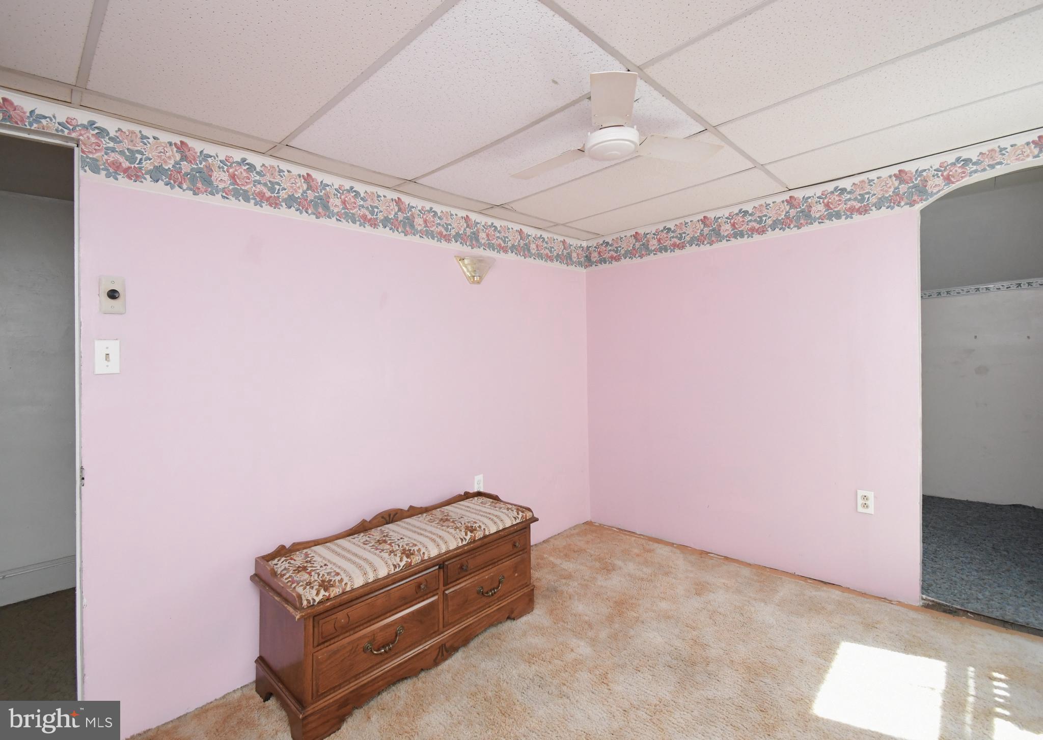 ROXBOROUGH - Residential