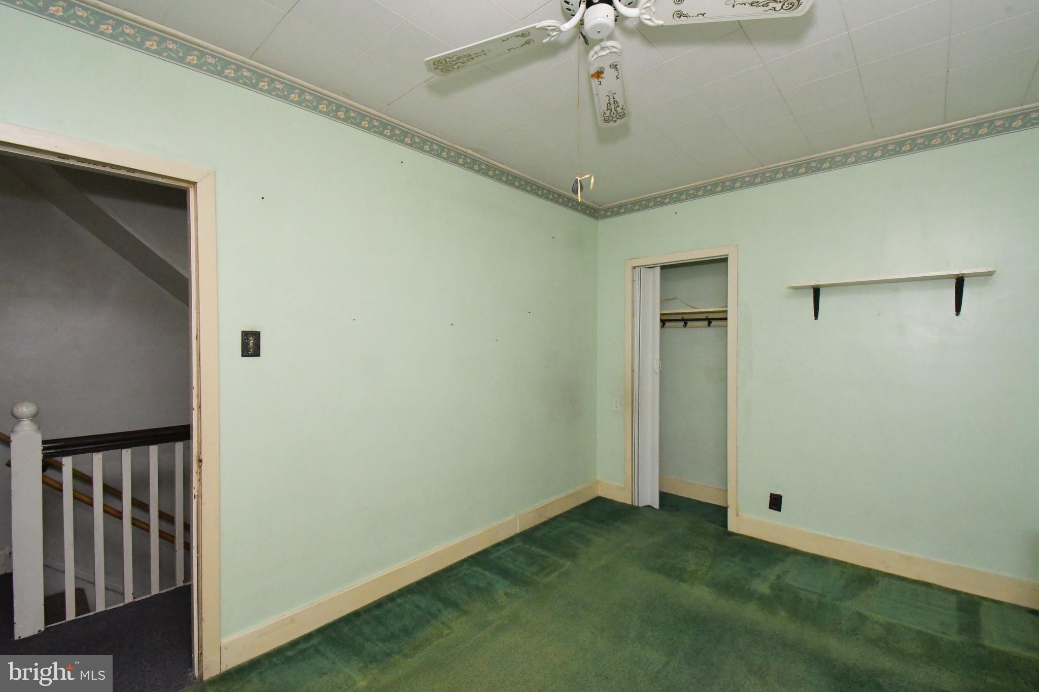 ROXBOROUGH - Residential