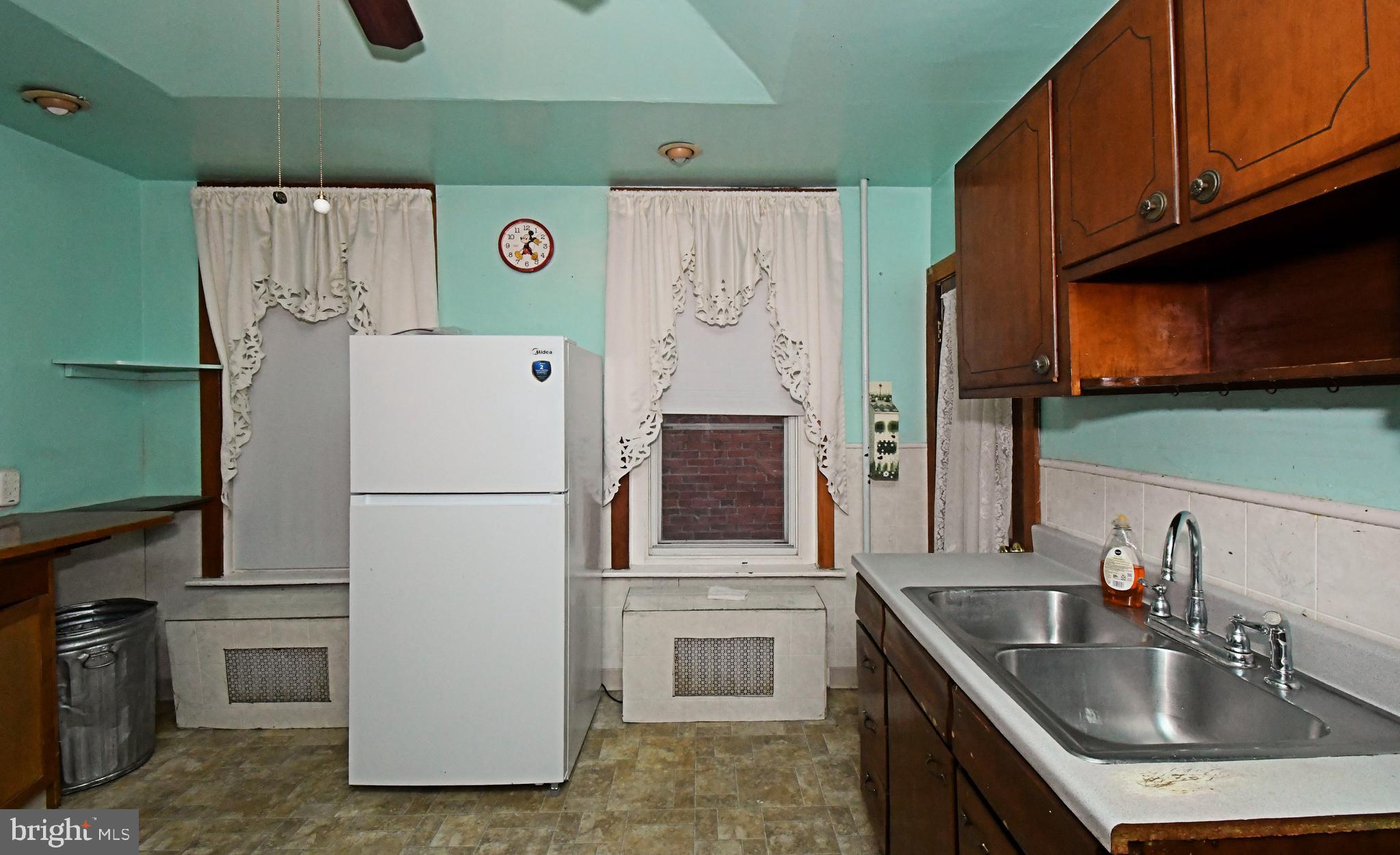 ROXBOROUGH - Residential