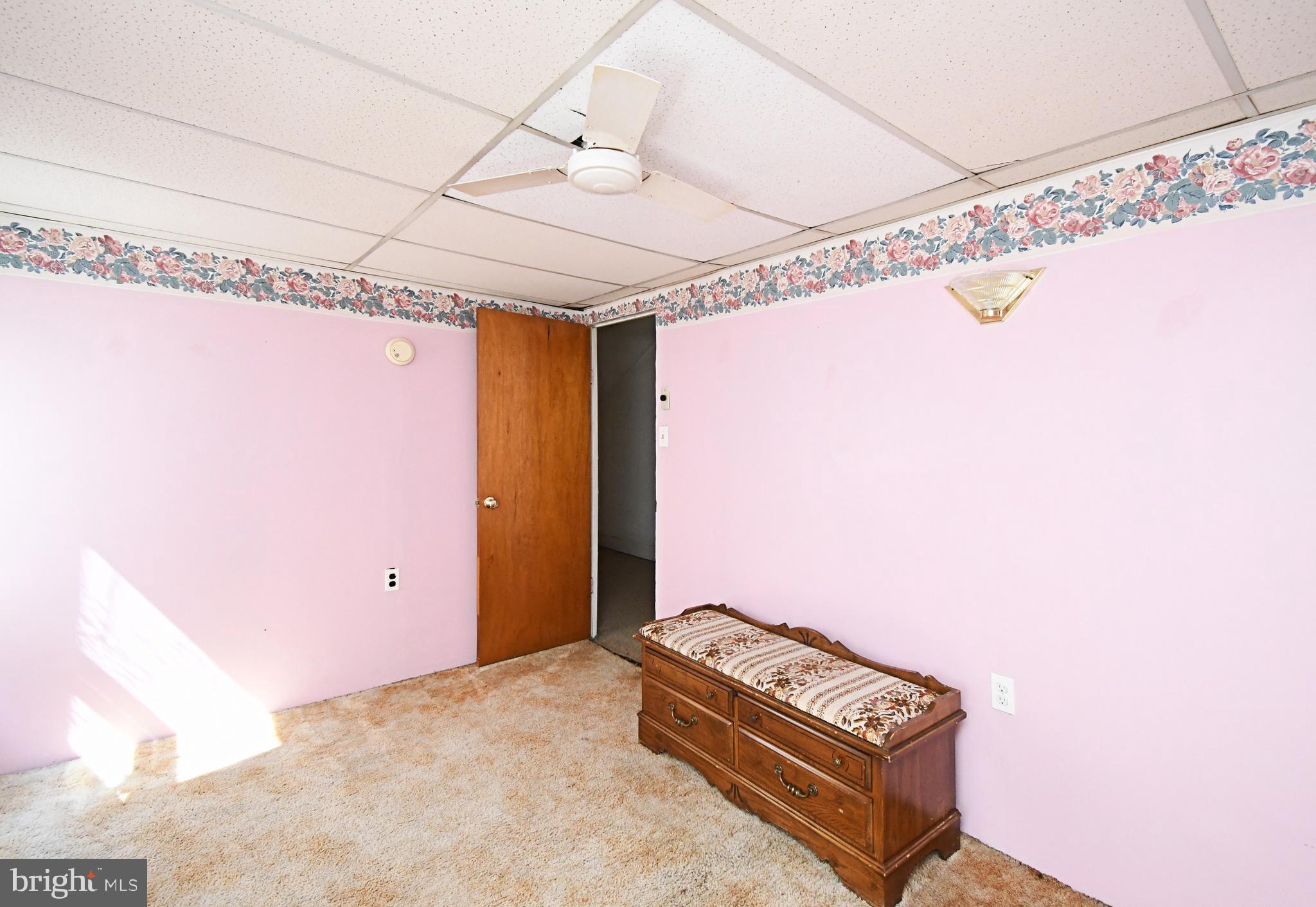 ROXBOROUGH - Residential