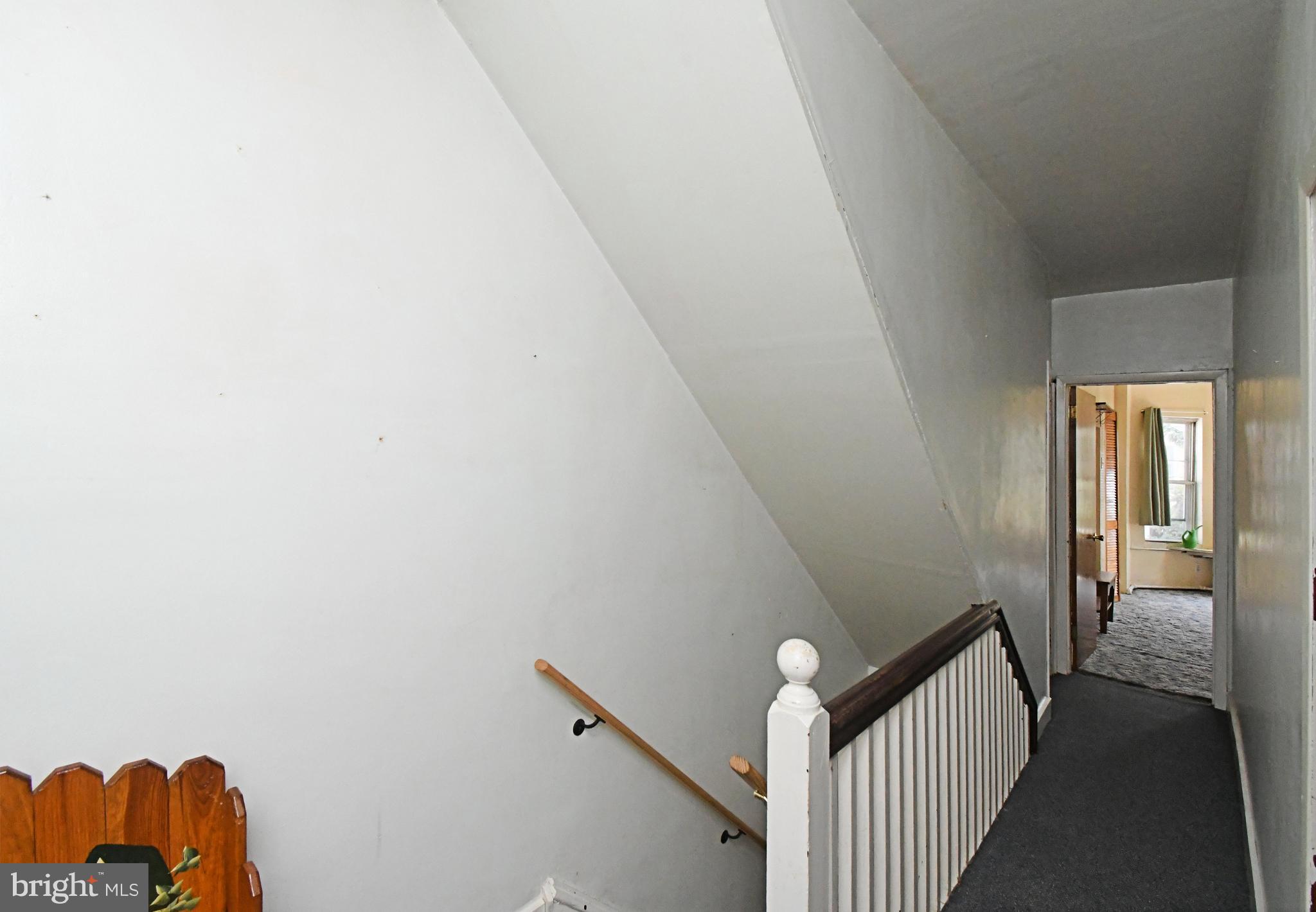 ROXBOROUGH - Residential