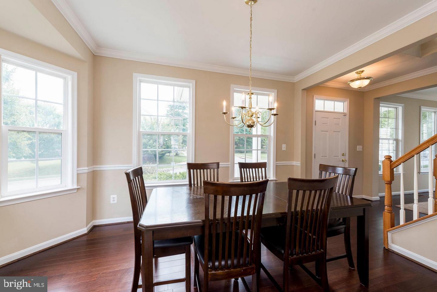 8913 YELLOWLEG COURT