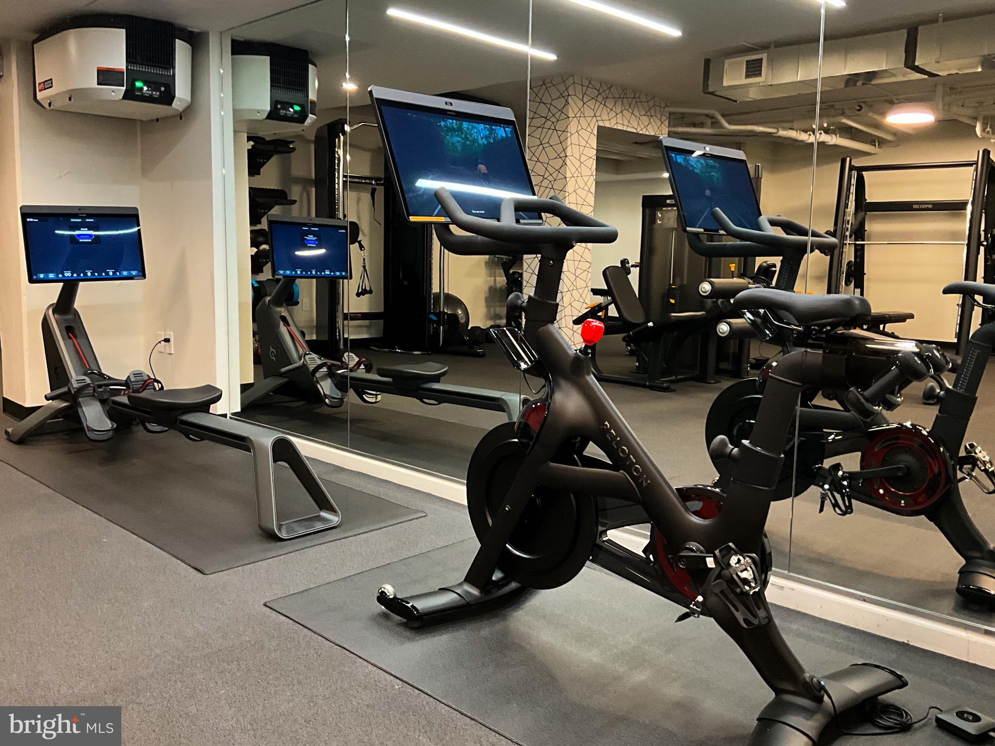 FOGGY BOTTOM - Residential