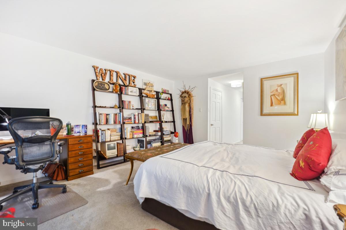 FOGGY BOTTOM - Residential