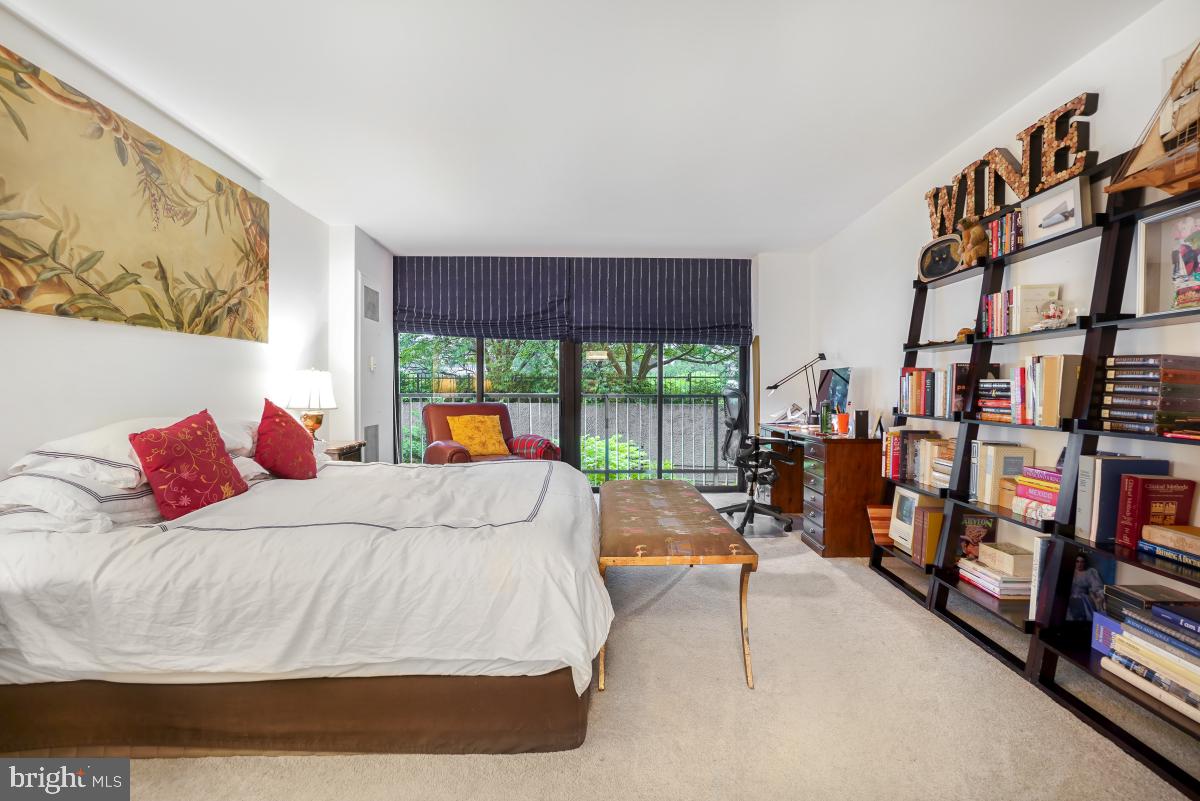 FOGGY BOTTOM - Residential