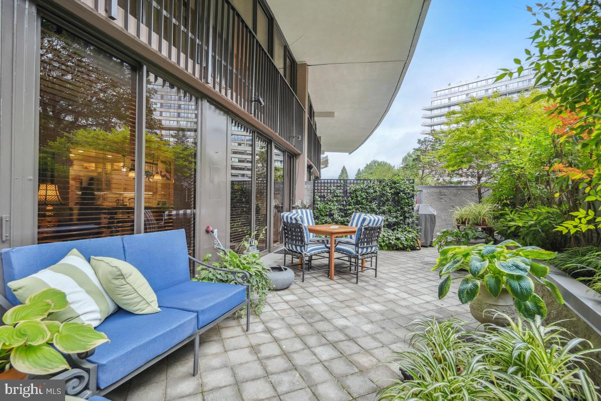 FOGGY BOTTOM - Residential