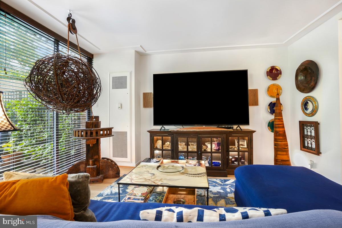 FOGGY BOTTOM - Residential